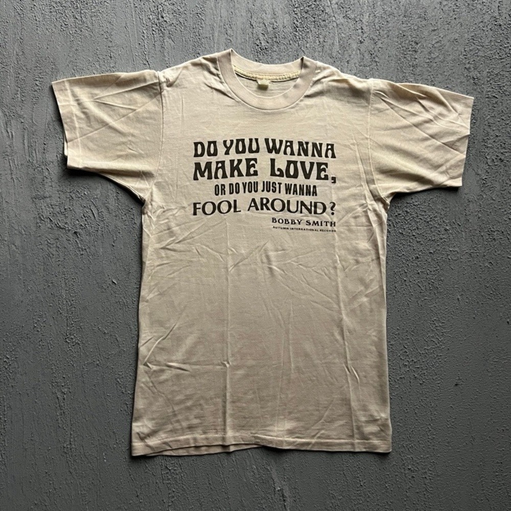 Vintage Bobby Smith Shirt Small Beige 70s Autumn Records Do You Wanna Make Love?